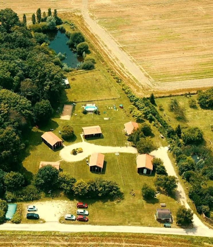 Autry-le-Chatel Les Chalets Du Quignon מראה חיצוני תמונה